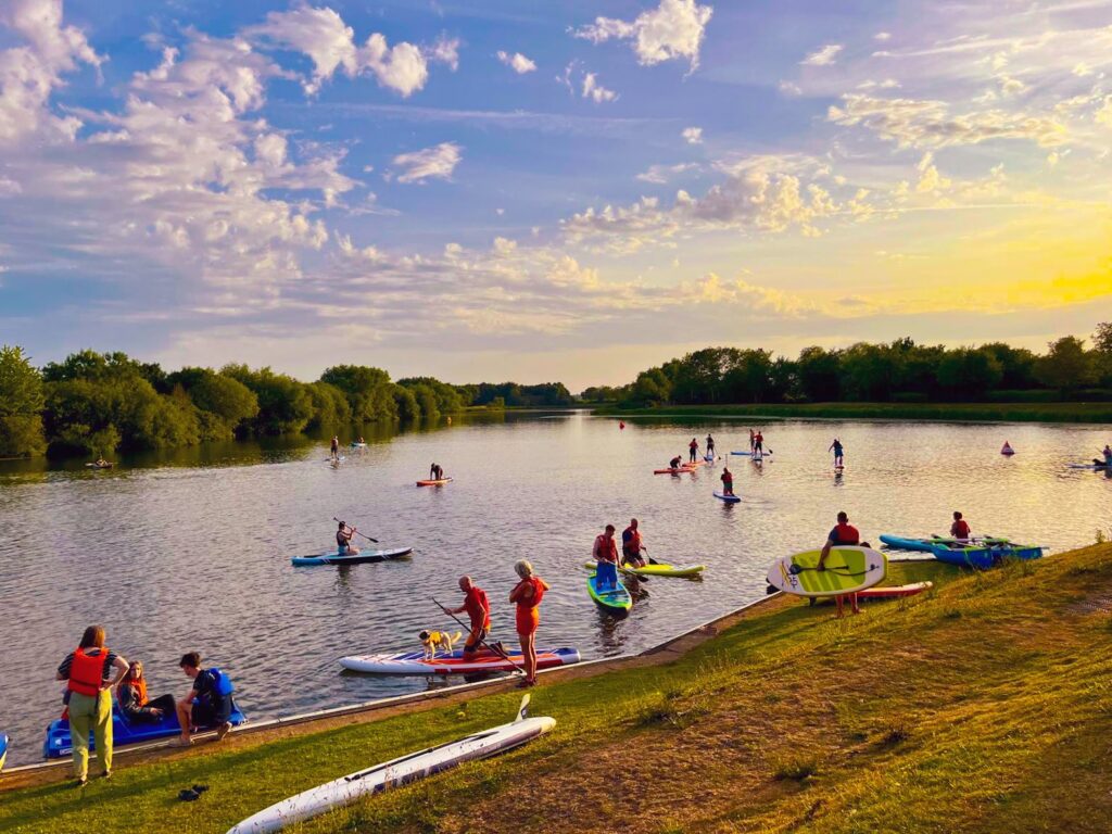 Paddle boarders Frisby Lakes