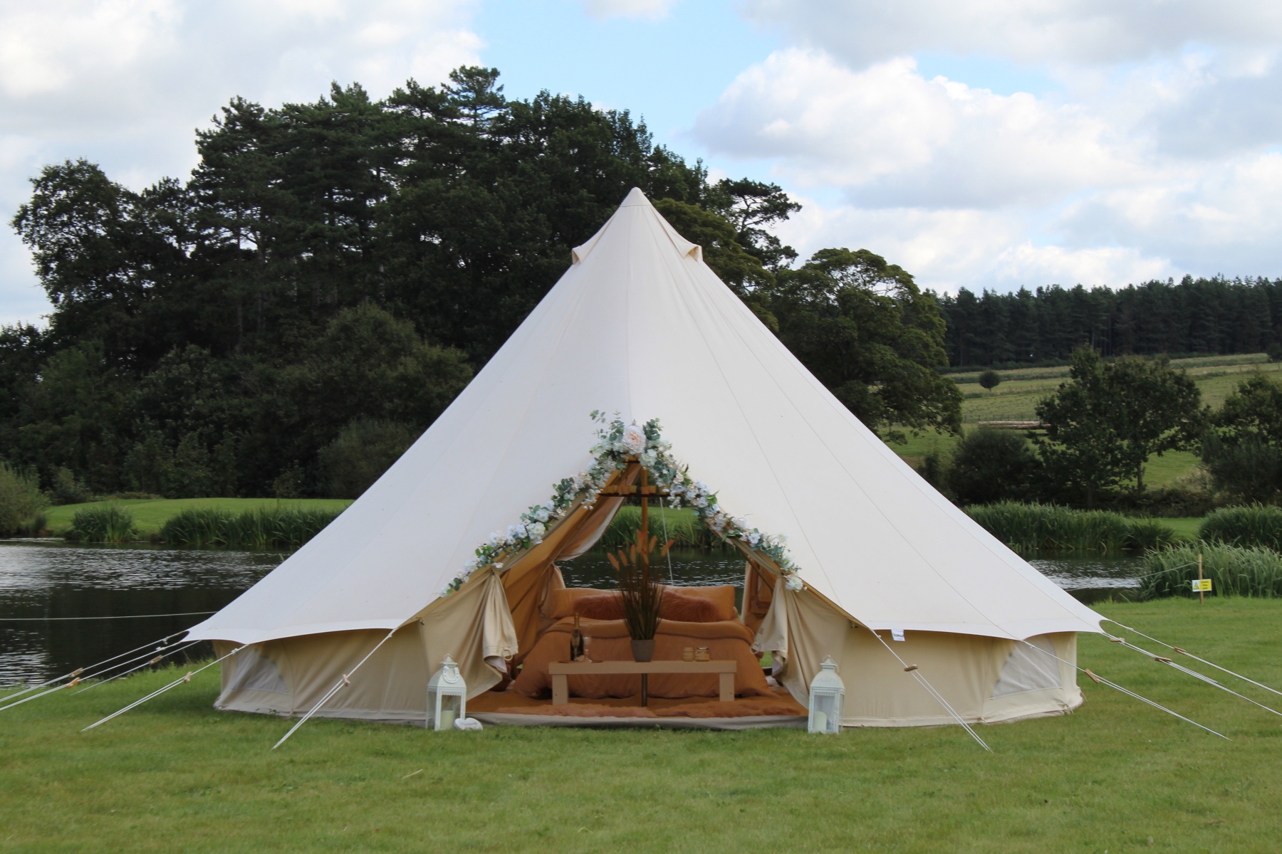 Buckminster venue hire bell tent lakeside