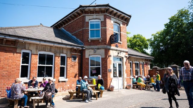 The Tavern Cafe and Bar