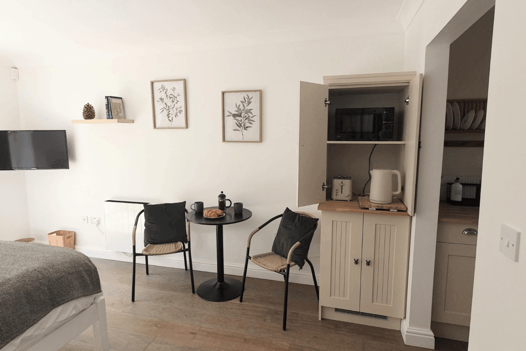 Cosy Hutch (4)