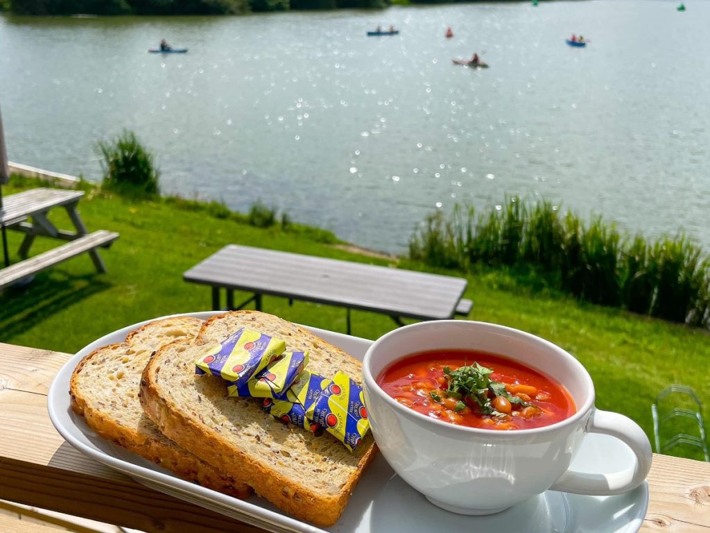 Frisby Lakes Cafe